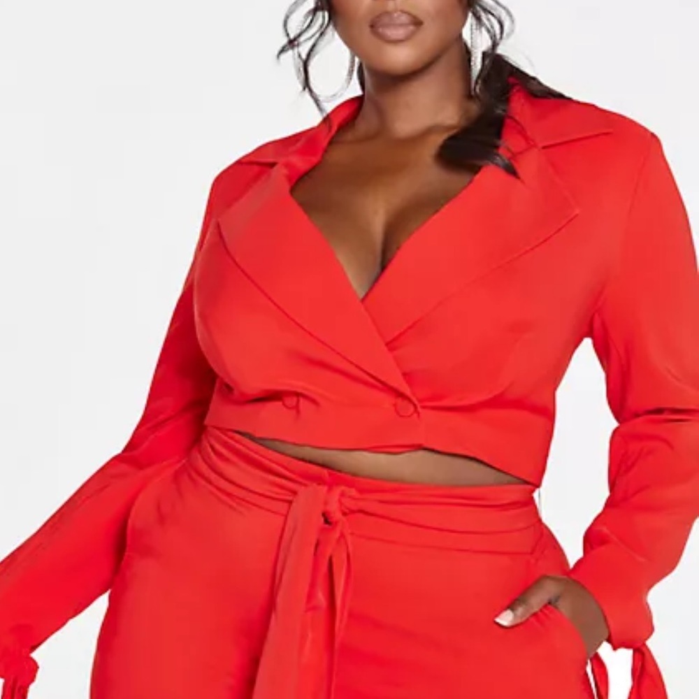 Dionne Cropped Blazer